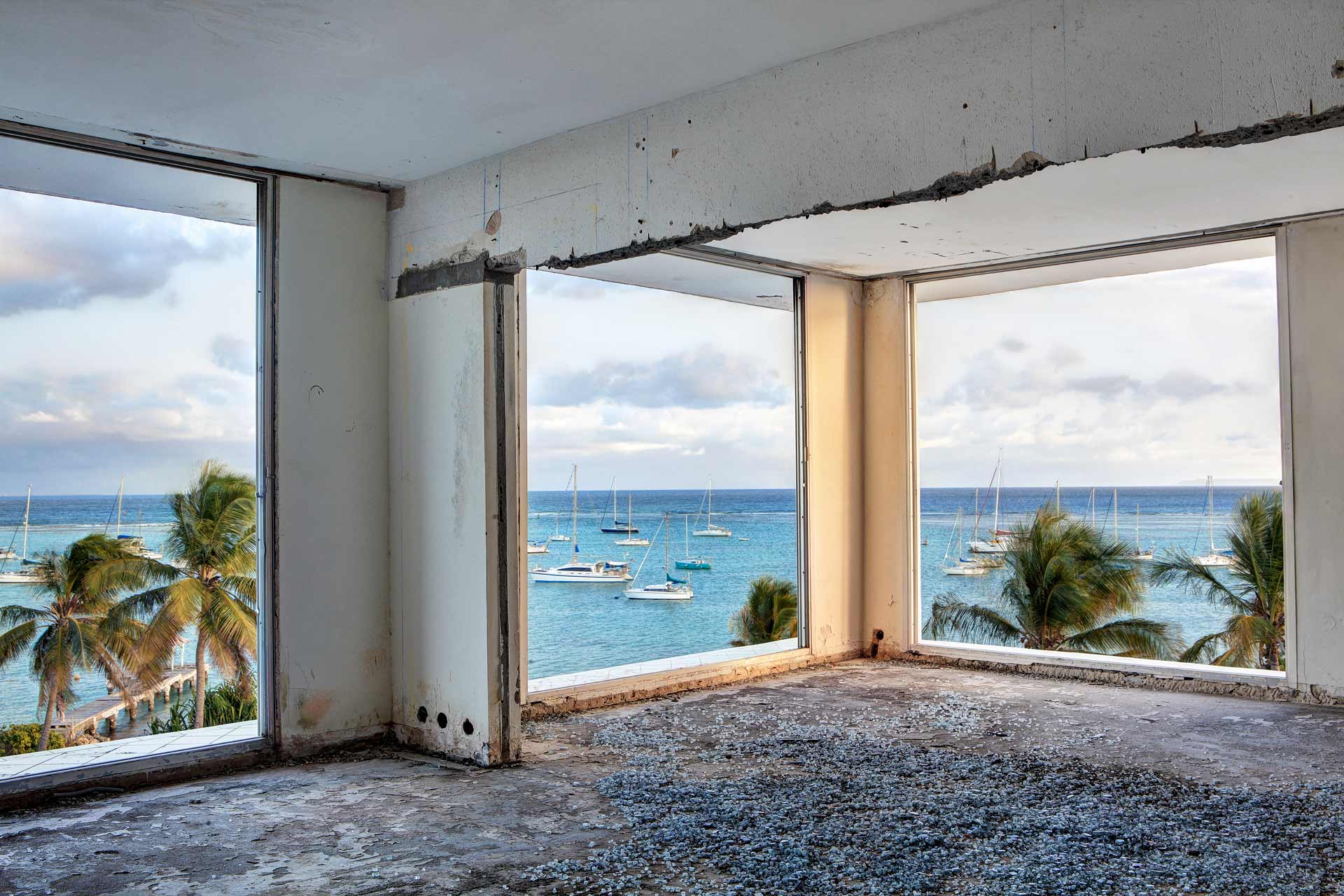 julien-cresp_caribbean-blues_wastelands