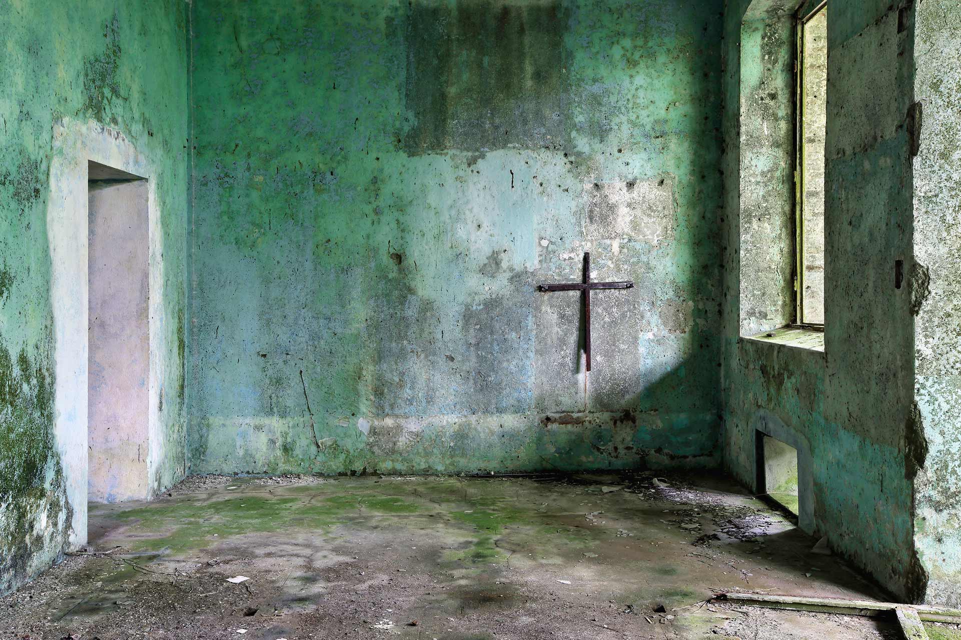 julien-cresp_caribbean-blues_wastelands