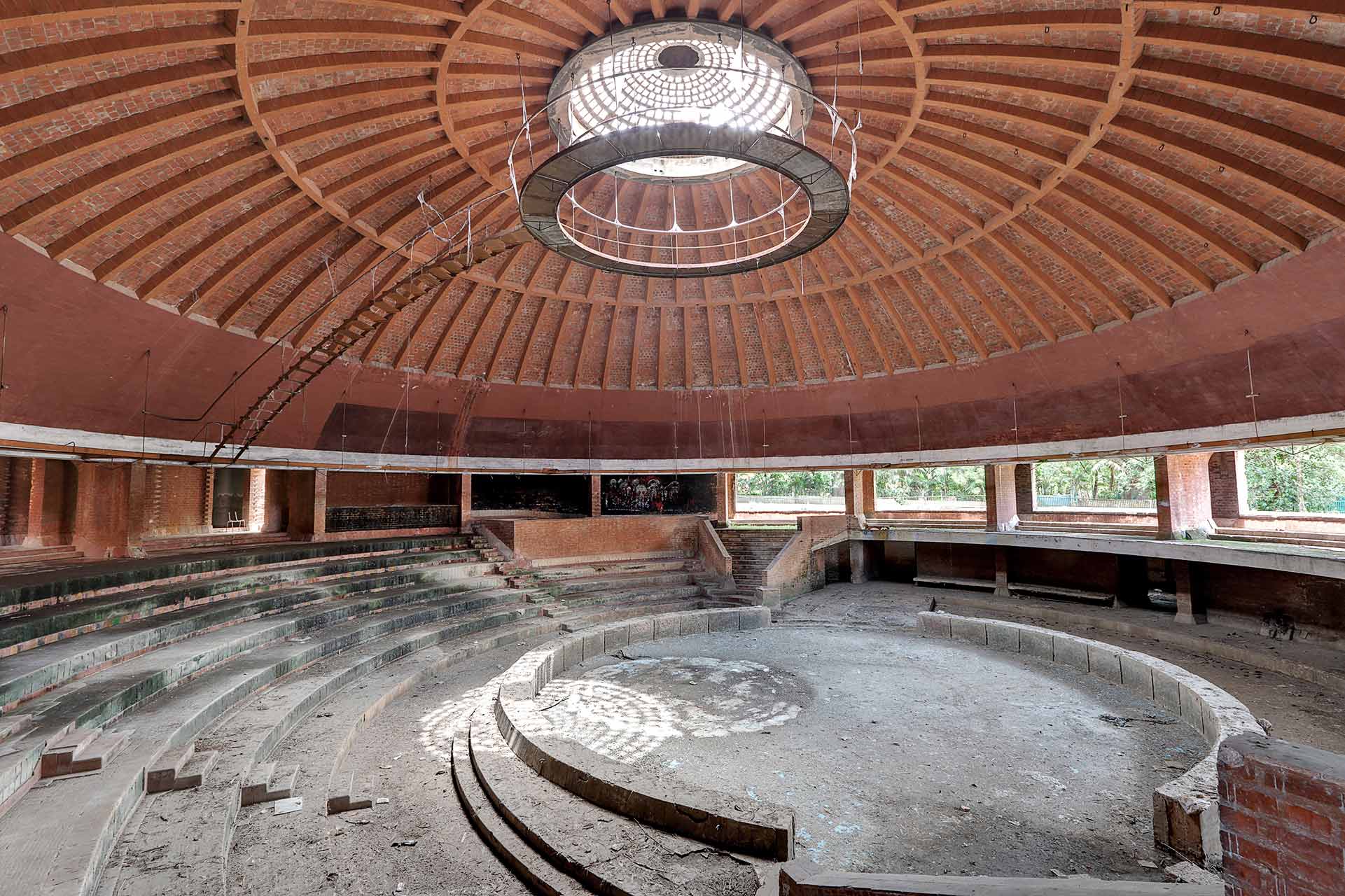 juliencresp_wastelands_orphan_architectures