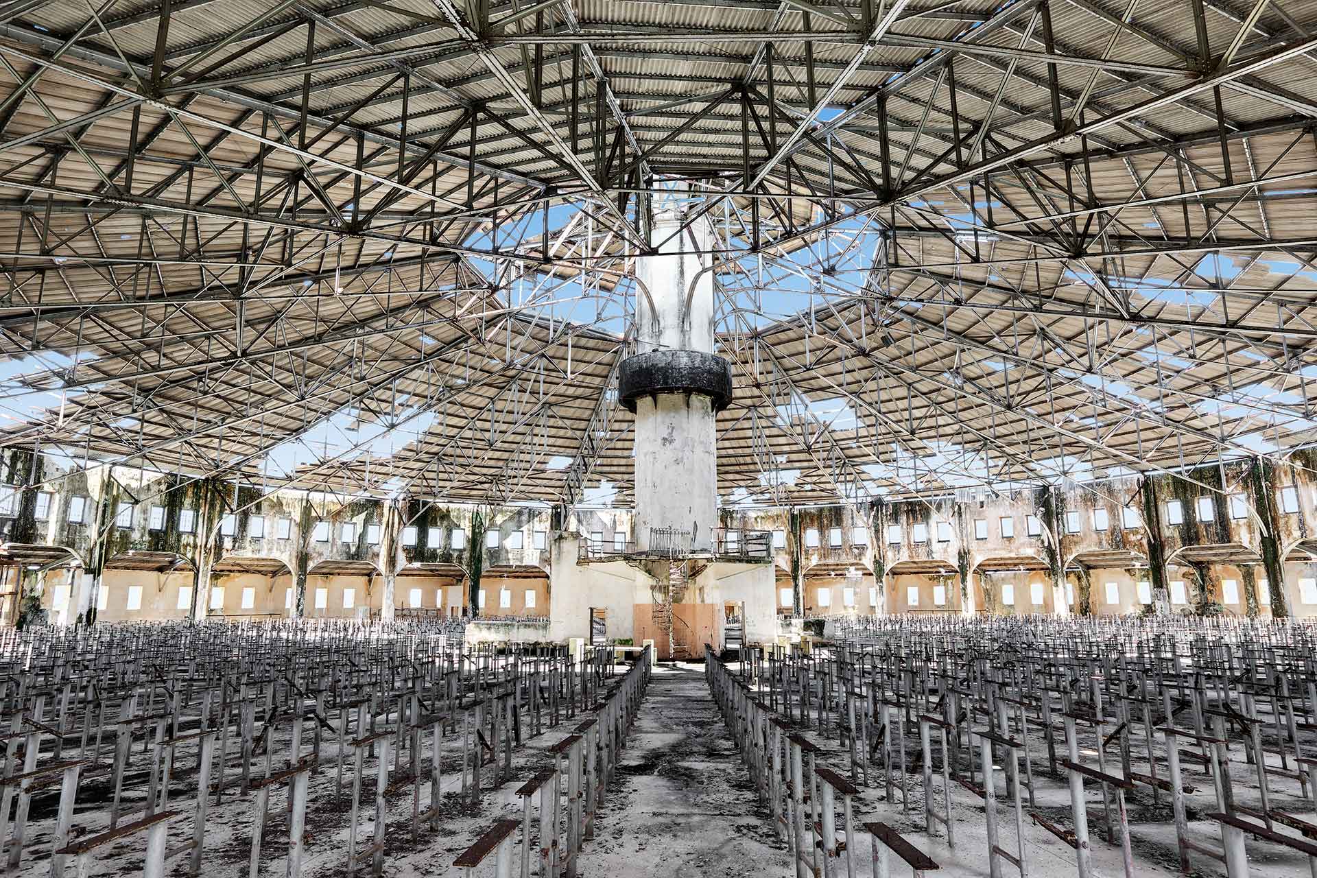 julien_cresp_wastelands_caribbeanblues