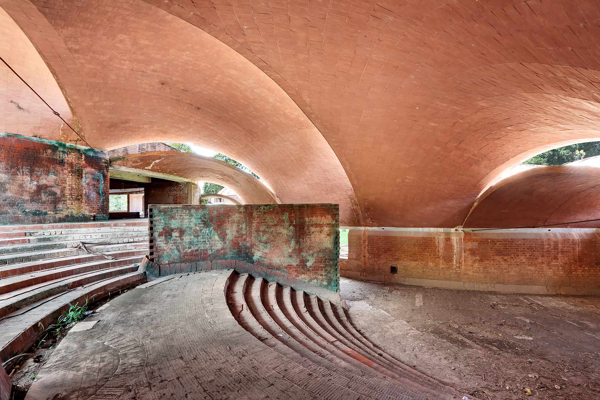 juliencresp_wastelands_orphan_architectures