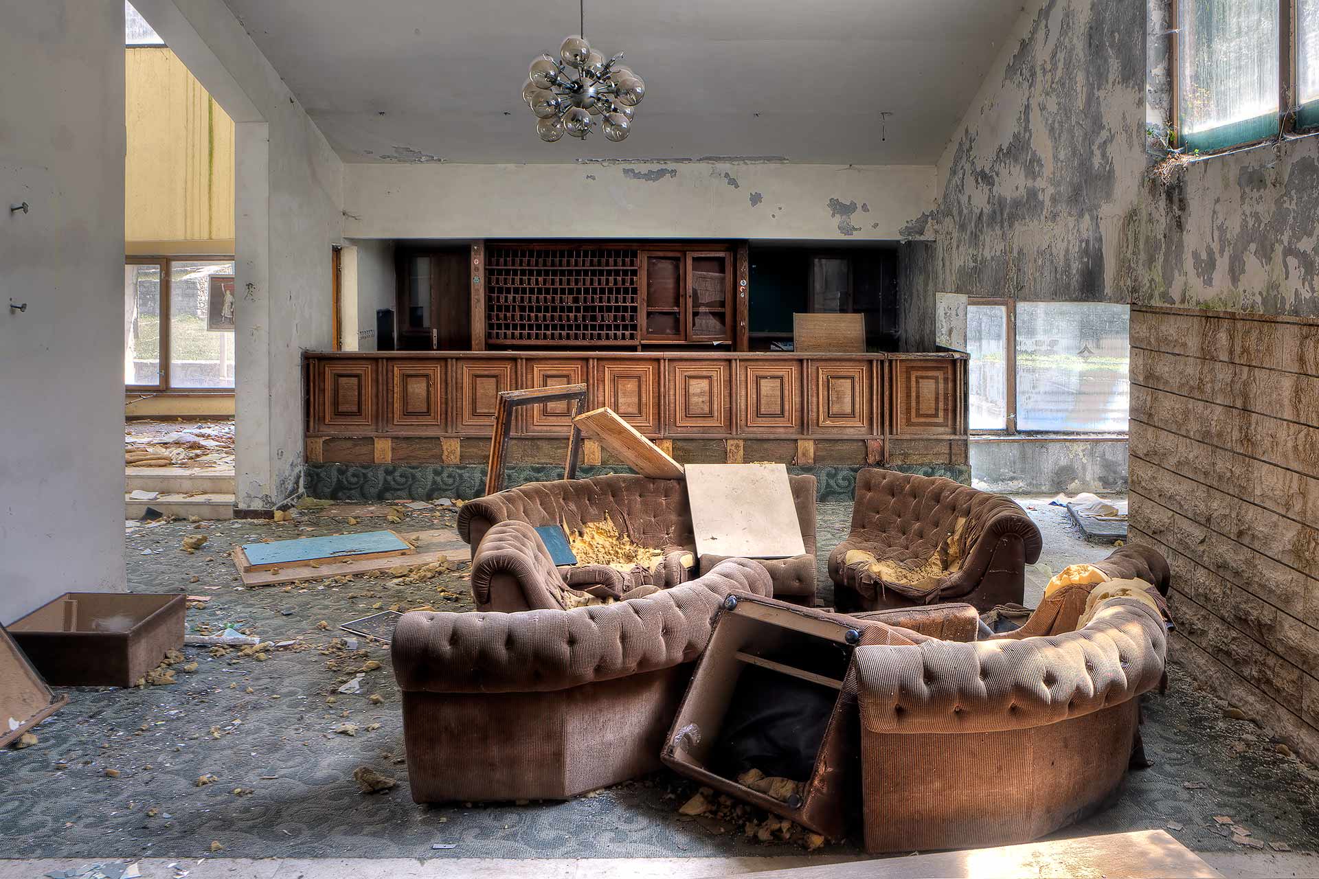 juliencresp_wastelands_orphan_architectures