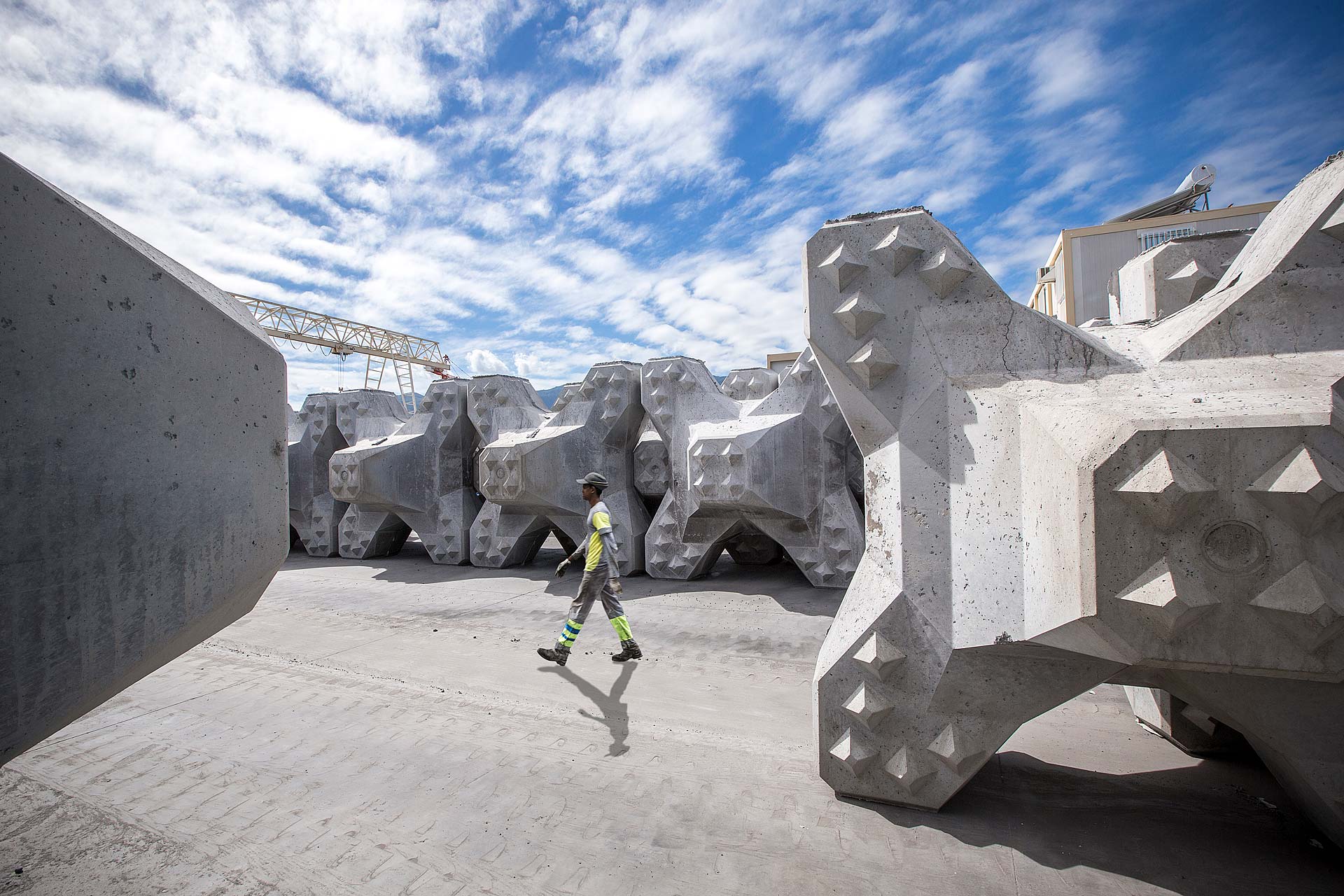 Bouygues_GTOI_Julien_Cresp_La_Reunion_la_nouvelle_route_du_littoral, voussoirs