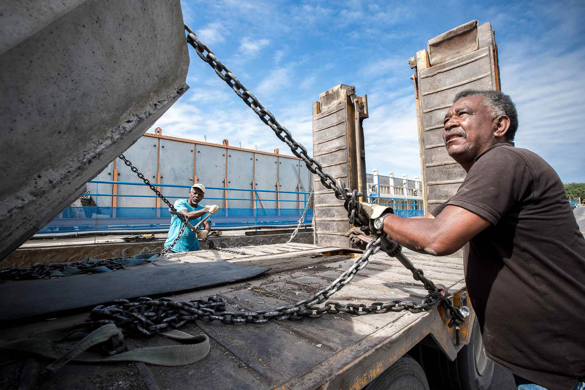 Bouygues_GTOI_Julien_Cresp_La_Reunion_la_nouvelle_route_du_littoral, voussoirs