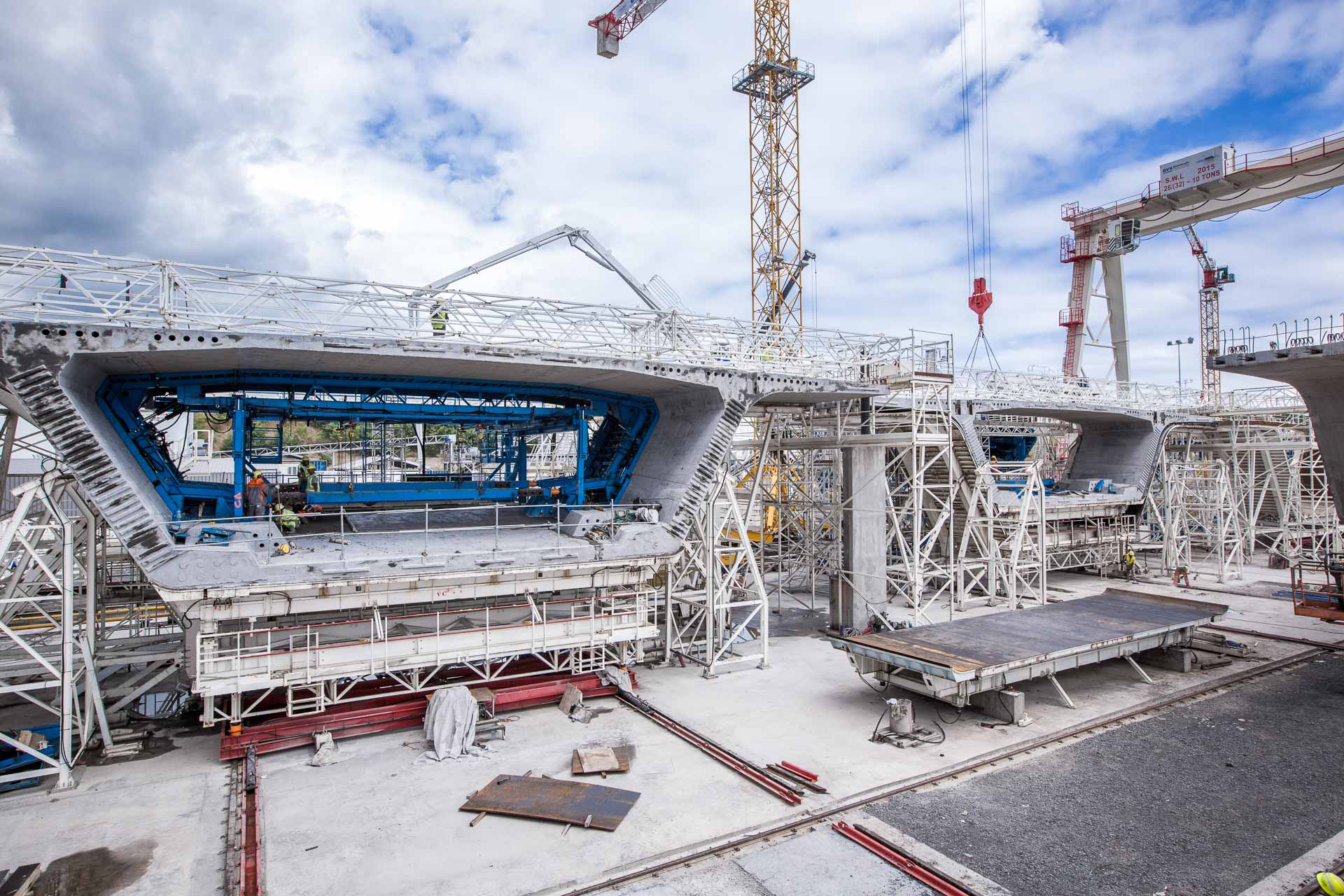 Bouygues_GTOI_Julien_Cresp_La_Reunion_la_nouvelle_route_du_littoral