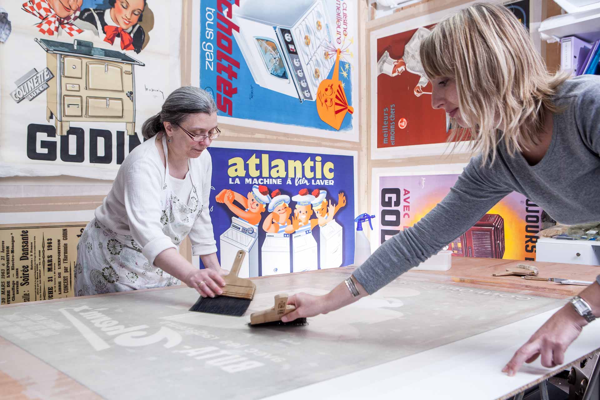 julien_cresp_artisanat_restauration_daffiches_anciennes