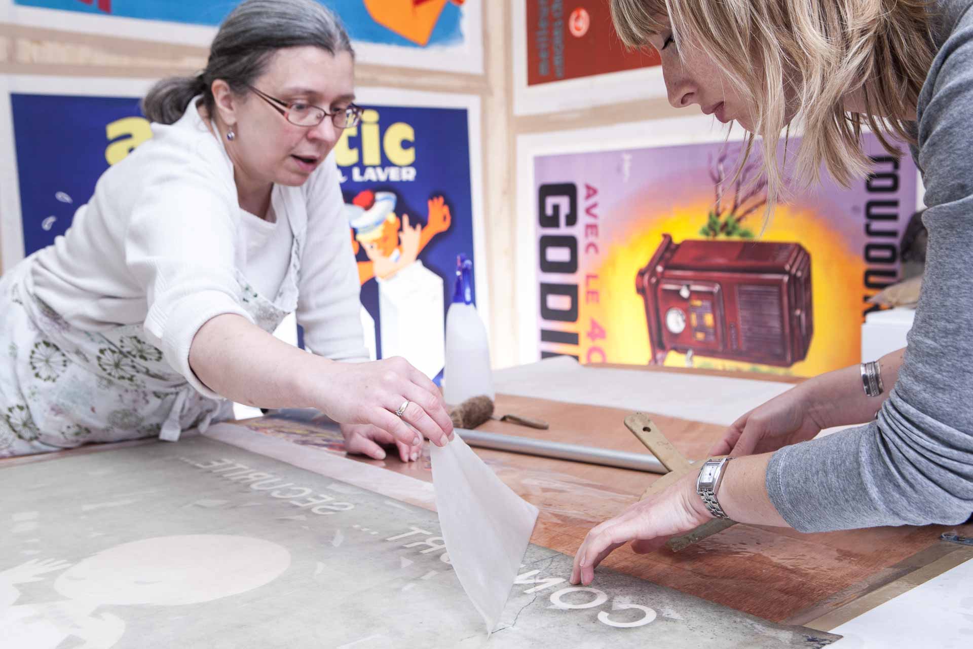 julien_cresp_artisanat_restauration_daffiches_anciennes