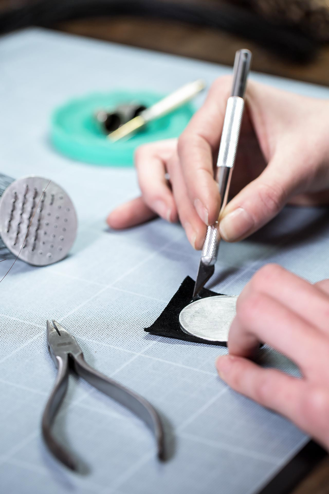 marie masson, objets culturels, cheveux, crins, poils, artisan d'art, julien cresp