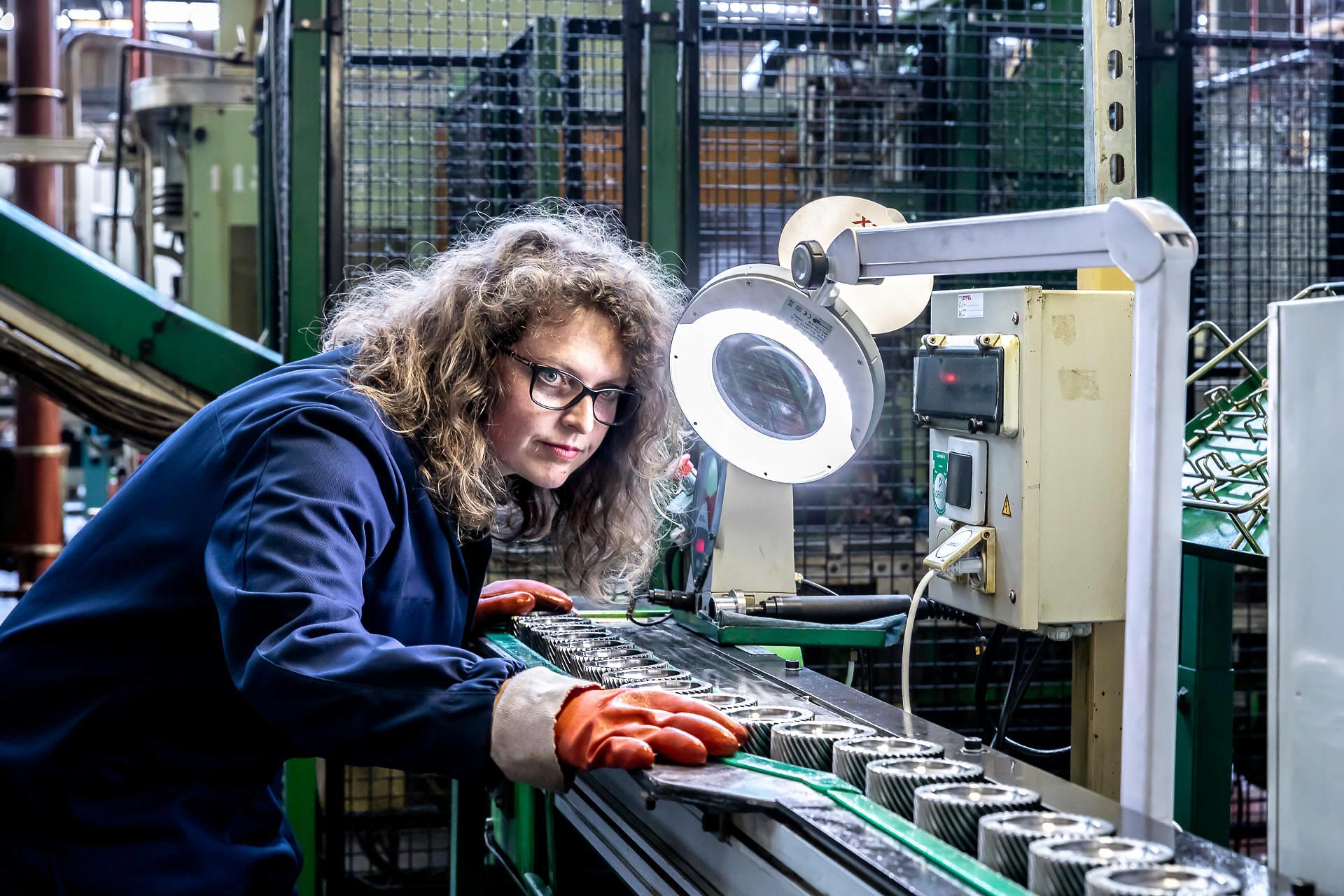 Usines PSA de tremery et metz, moteurs et boites de vitesses, par le photographe julien cresp