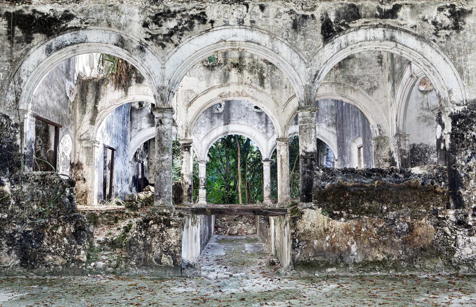 exposition du photographe Julien cresp à la galerie Ad luminem