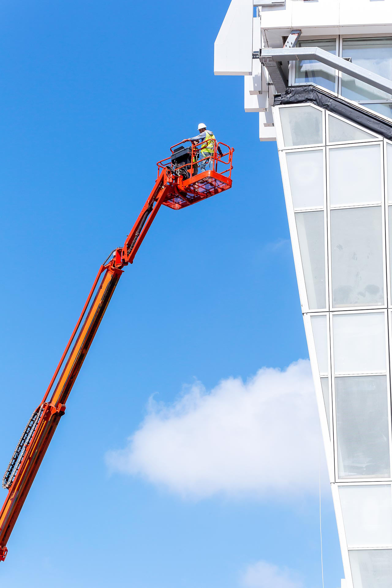 la tour CFC à casablanca photographiée par Julien cresp