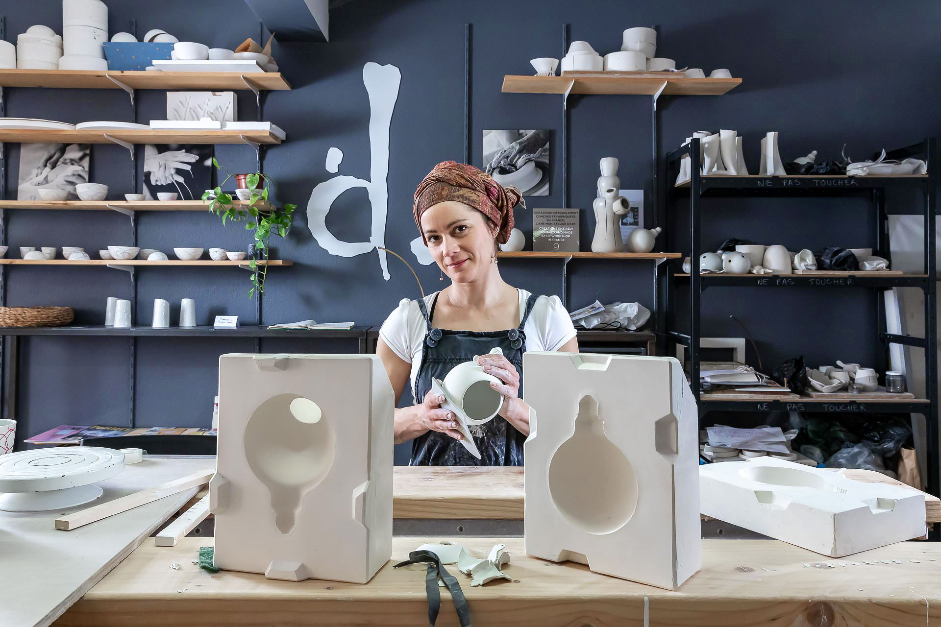 Delphine MILLET, the ceramist who dances with the hands