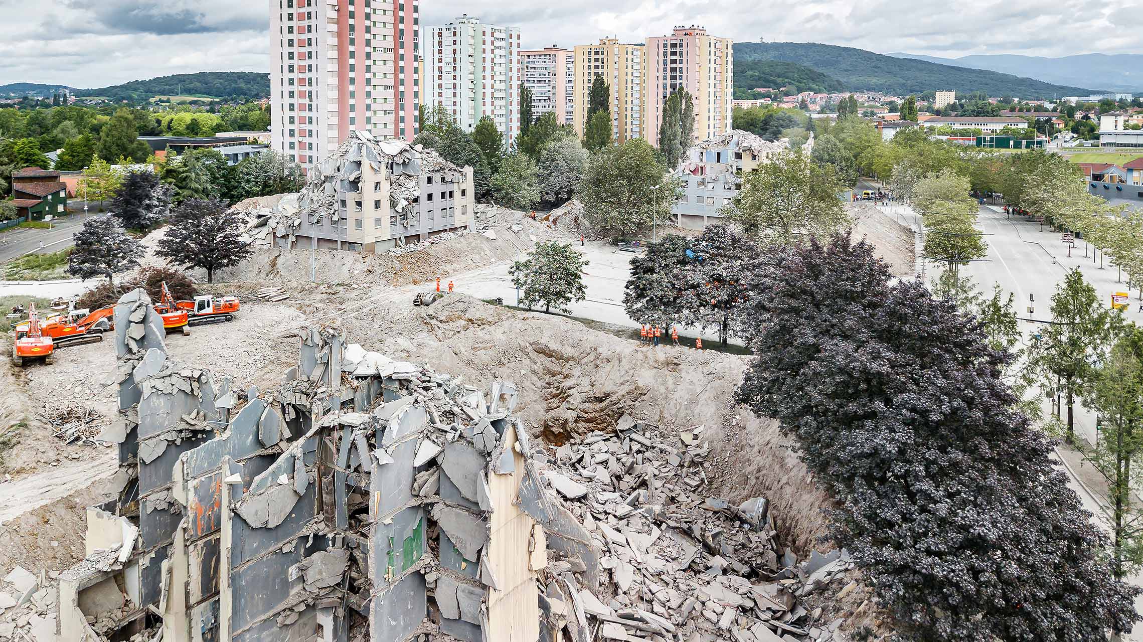 la démolition par vérinage photographiée par julien cresp