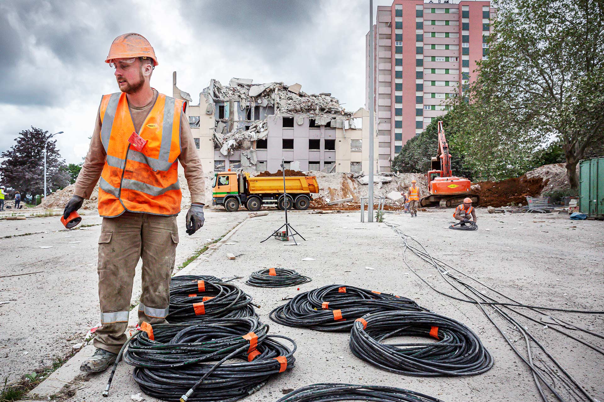 la démolition par vérinage photographiée par julien cresp