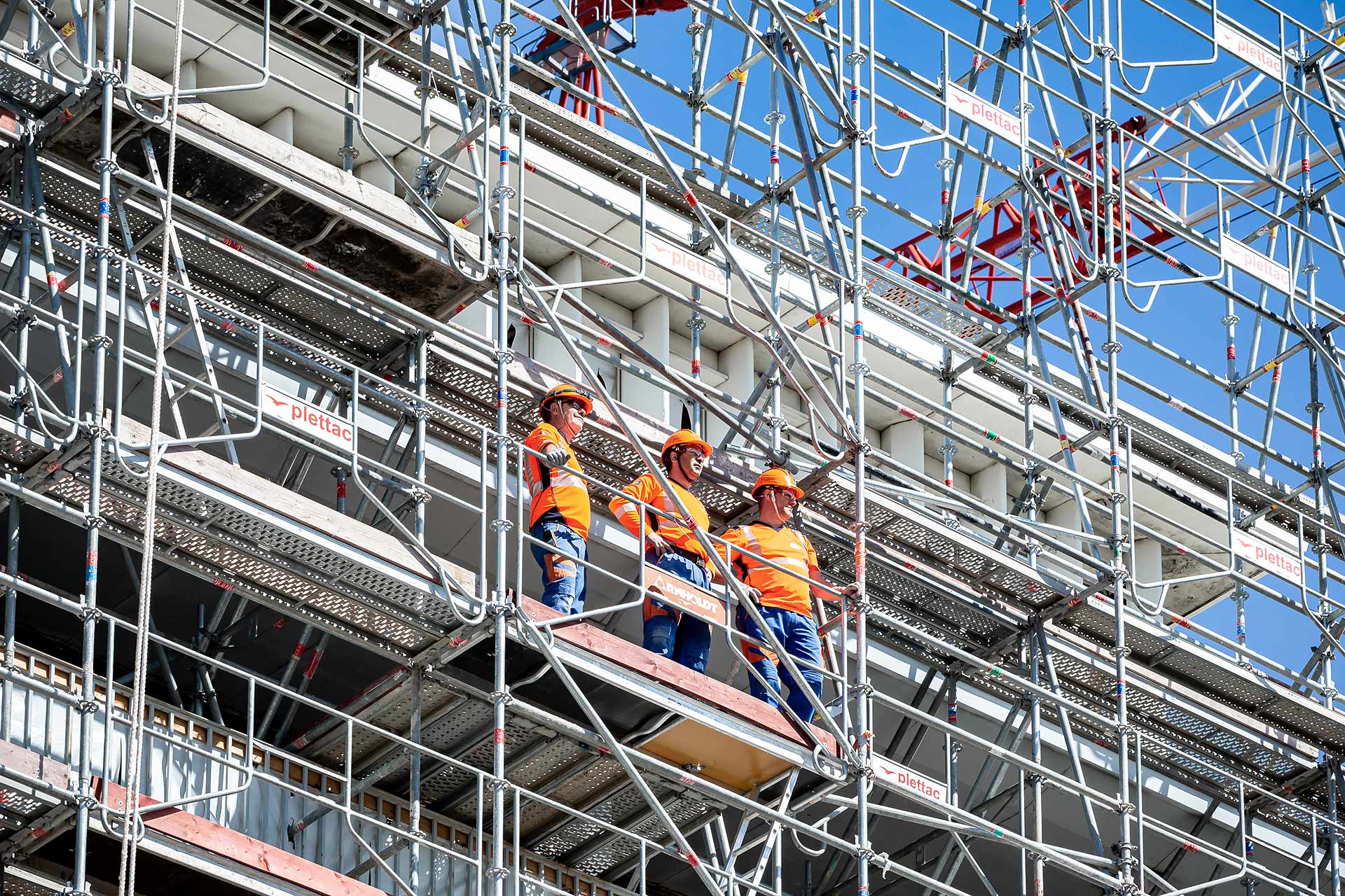 les compagnons du minorange photographiés par julien cresp