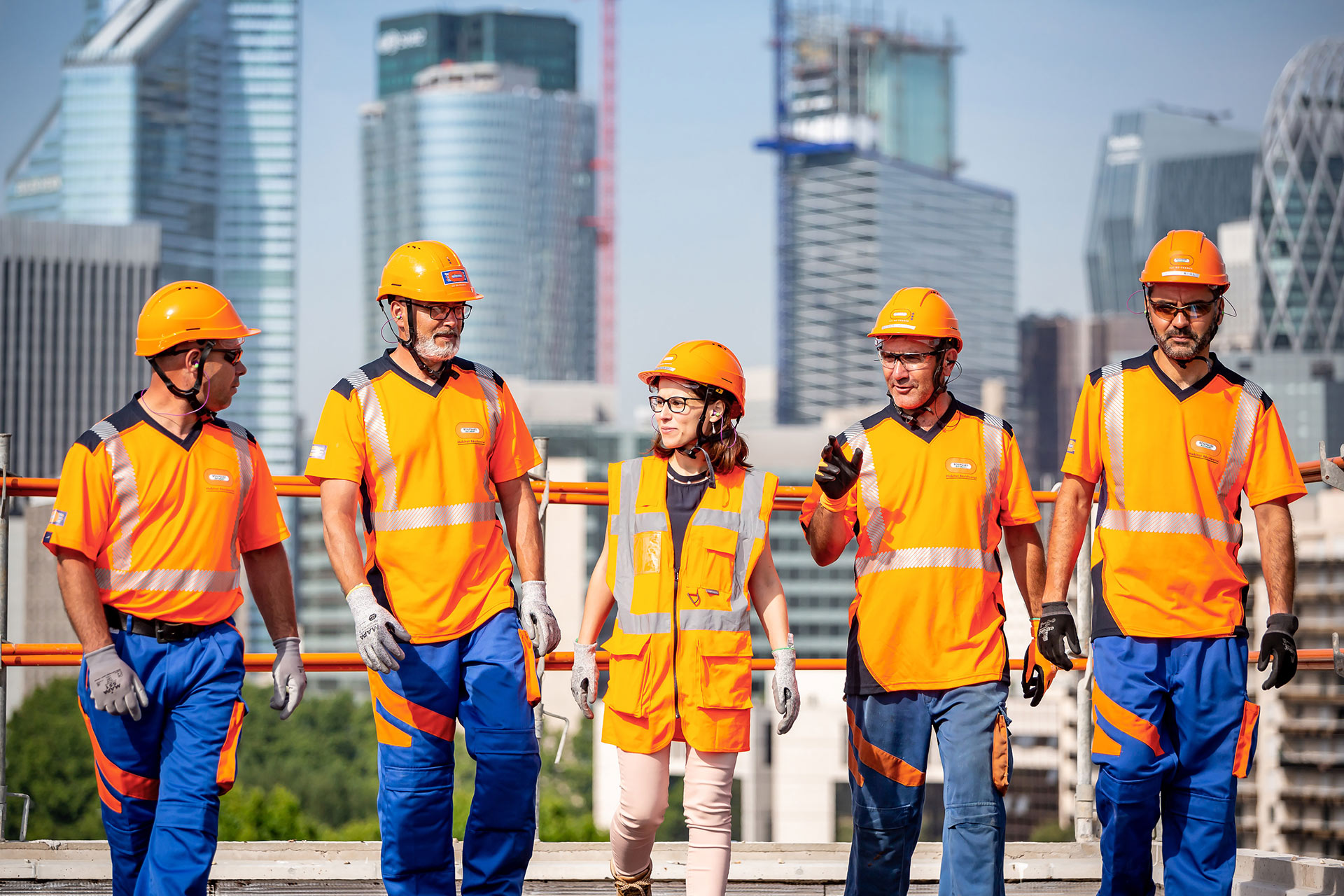 les compagnons du minorange photographiés par julien cresp