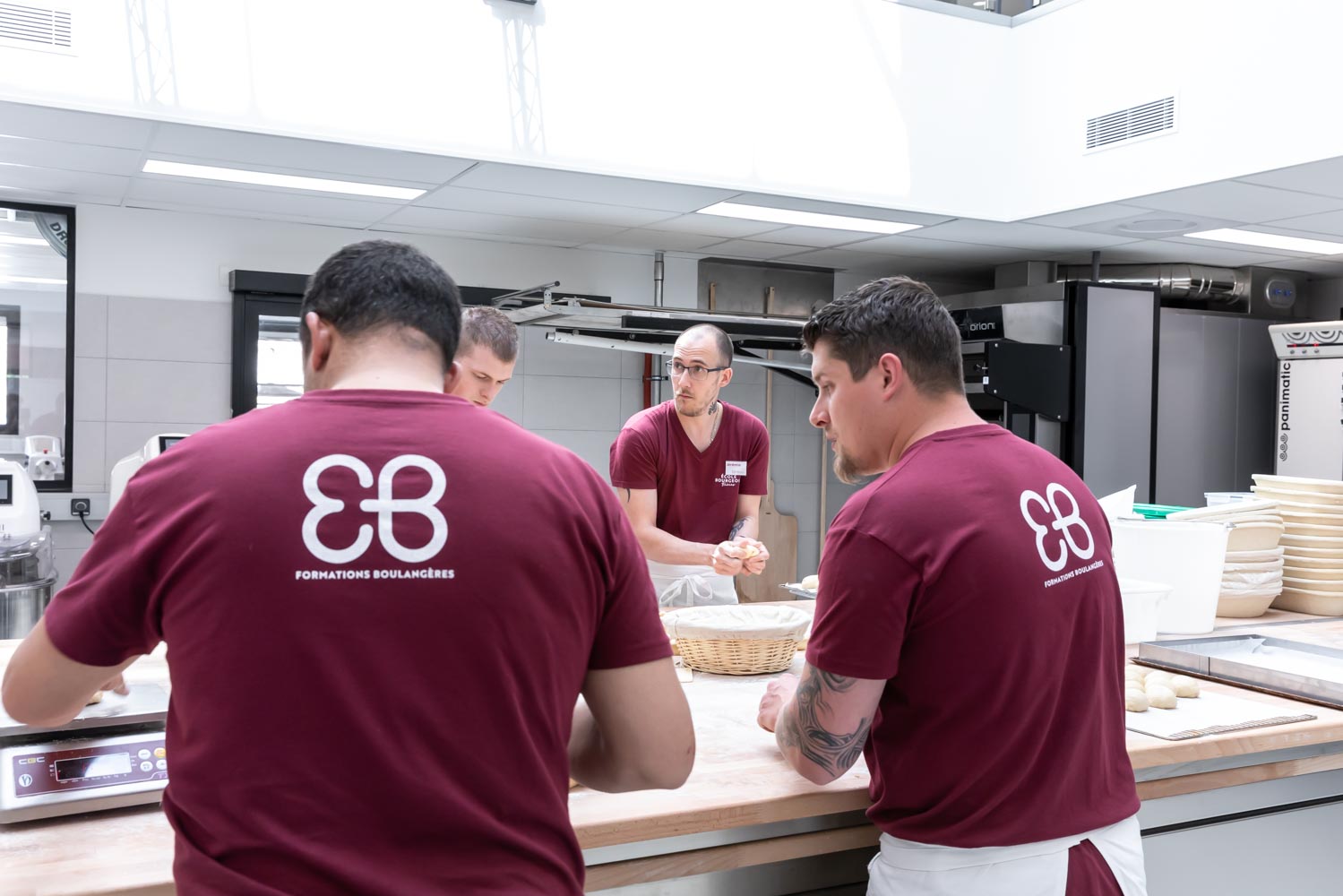 grands moulins, meunier, blé, farine, pain, verdelot, moulins bourgeois, julien cresp, reportage industriel