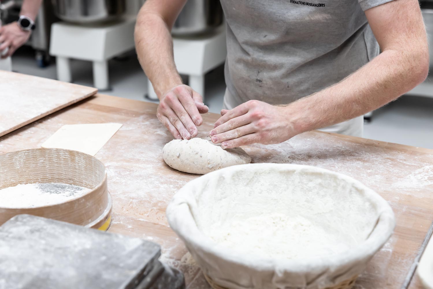 grands moulins, meunier, blé, farine, pain, verdelot, moulins bourgeois, julien cresp, reportage industriel